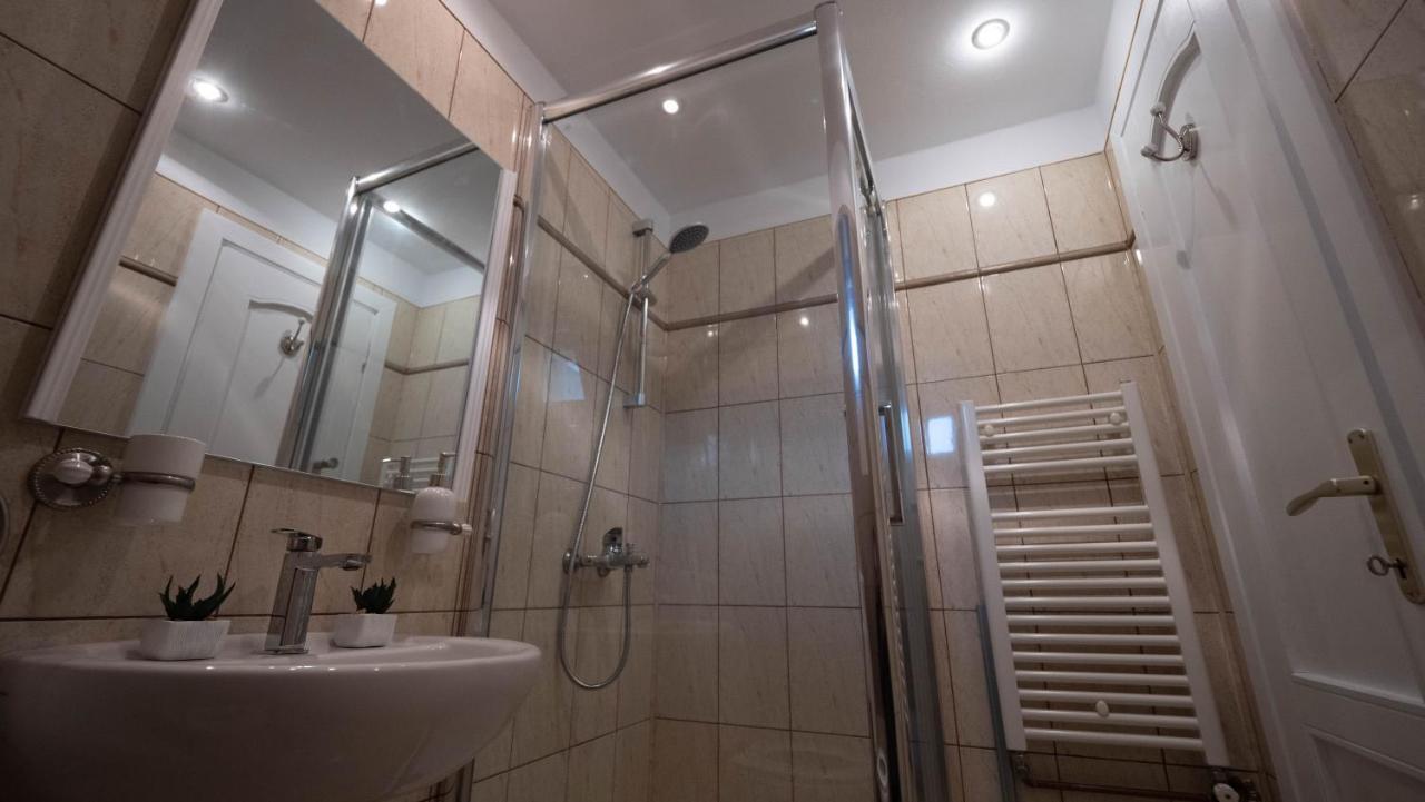A&A Central Apartment Sibiu Esterno foto